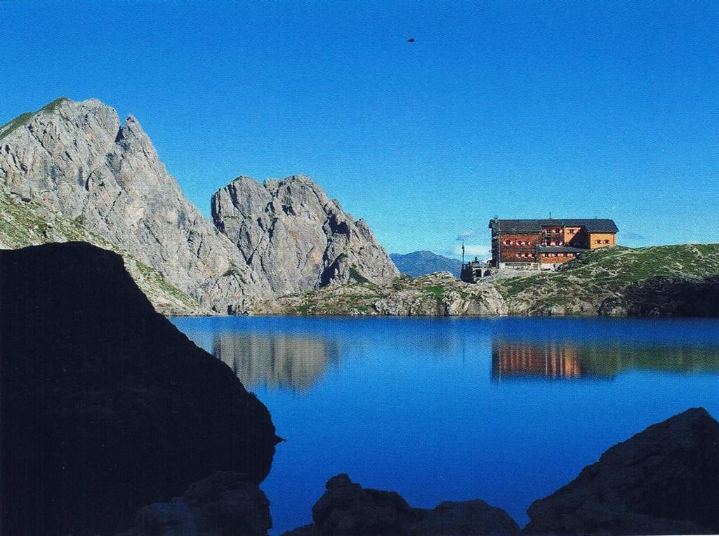 Gasthof Zum Loewen Sankt Jakob im Lesachtal Luaran gambar