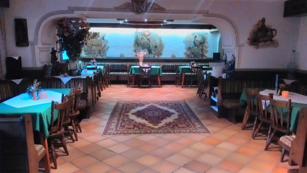 Gasthof Zum Loewen Sankt Jakob im Lesachtal Luaran gambar