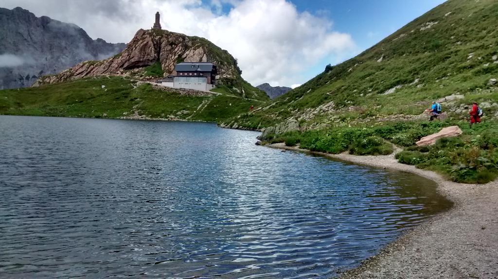 Gasthof Zum Loewen Sankt Jakob im Lesachtal Luaran gambar