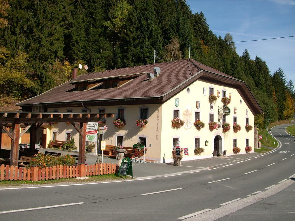 Gasthof Zum Loewen Sankt Jakob im Lesachtal Luaran gambar
